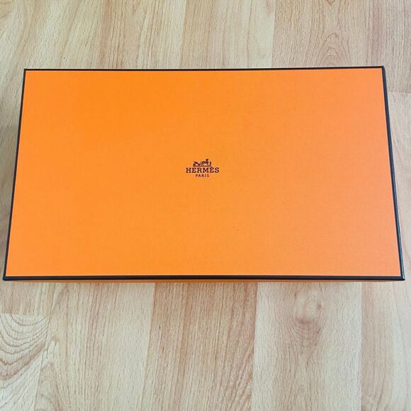 Hermes Gift Box - orange small shoe gift box {EMPTY BOX} (11.25" x 6.5" x 4") - Picture 3 of 9
